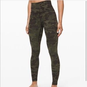 Lululemon WunderUnder highrise 28 full on luxtreme